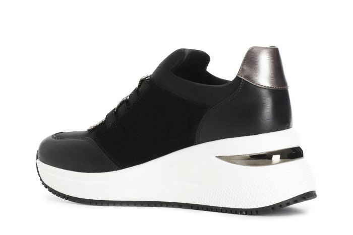Running slip-on donna CafèNoir con elastici e strass DN1006