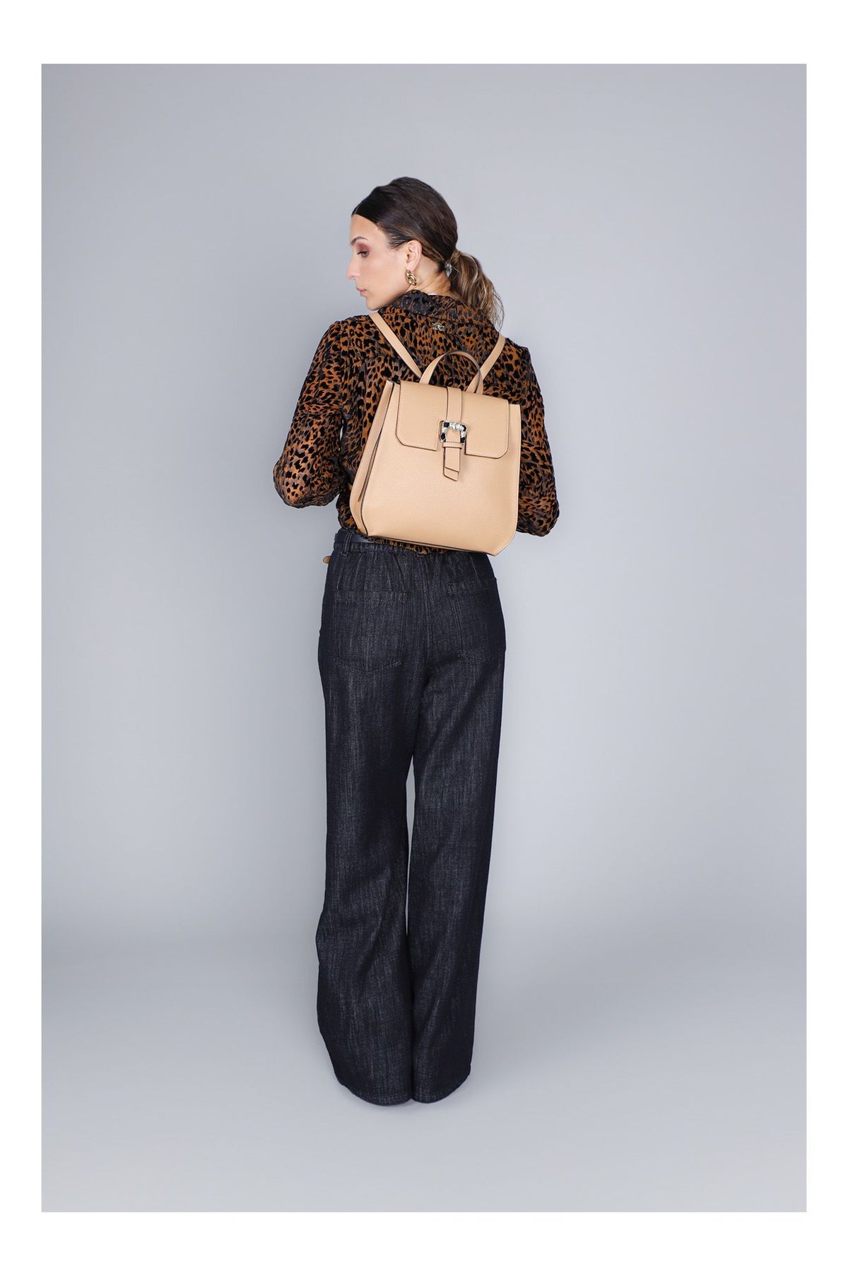 Zaino Cafènoir con pattina e fibbia gioiello biscotto NG0916