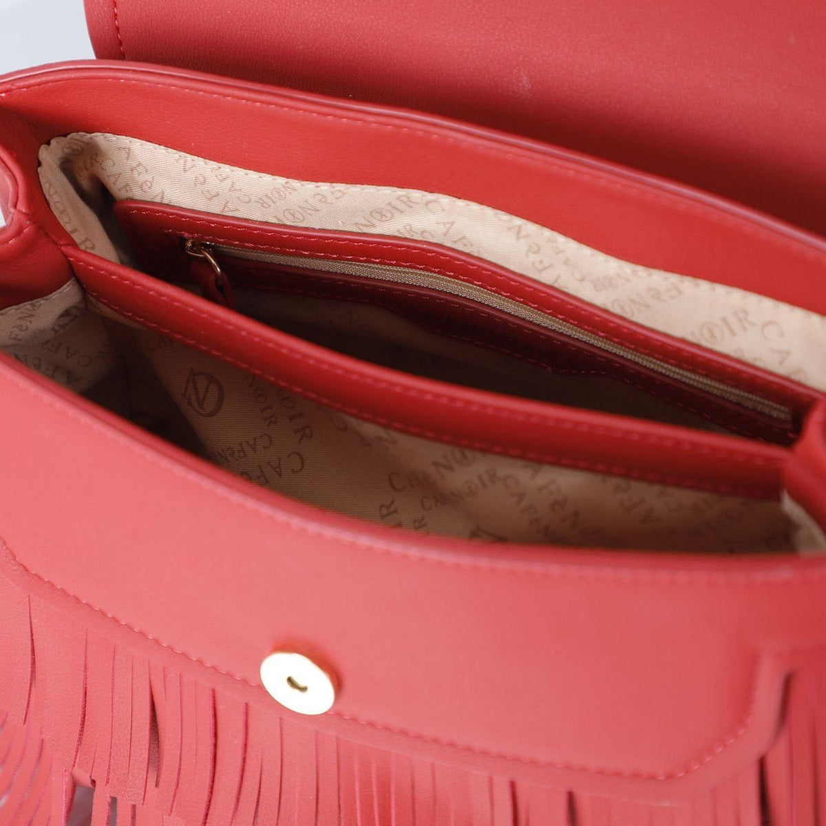 Borsa a mano in similpelle di CafèNoir con pattina e frange NE0935