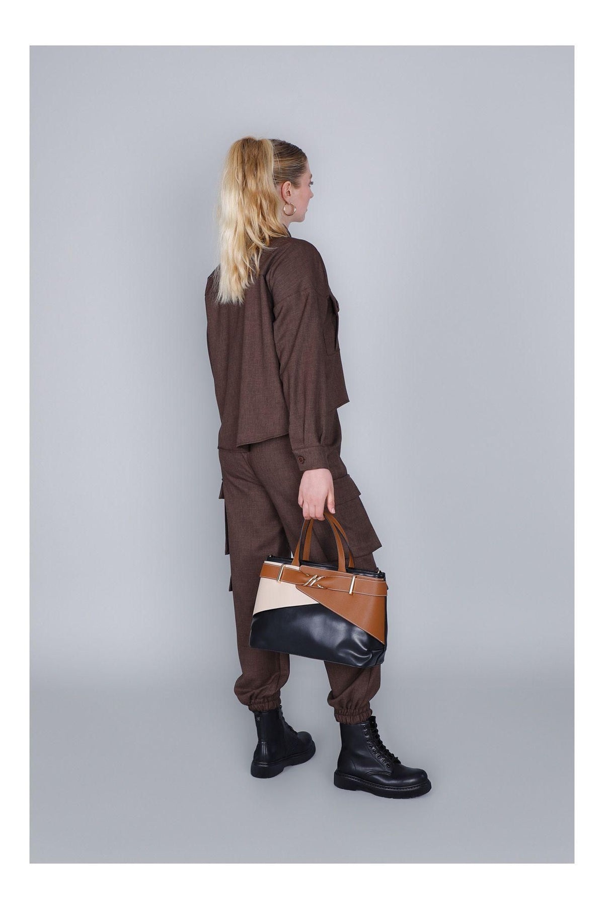 Borsa a mano in similpelle di CafèNoir con un elegante passante WG0918