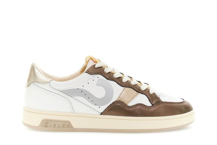 Sneakers donna in pelle di CafèNoir con riporti in laminato DD1002