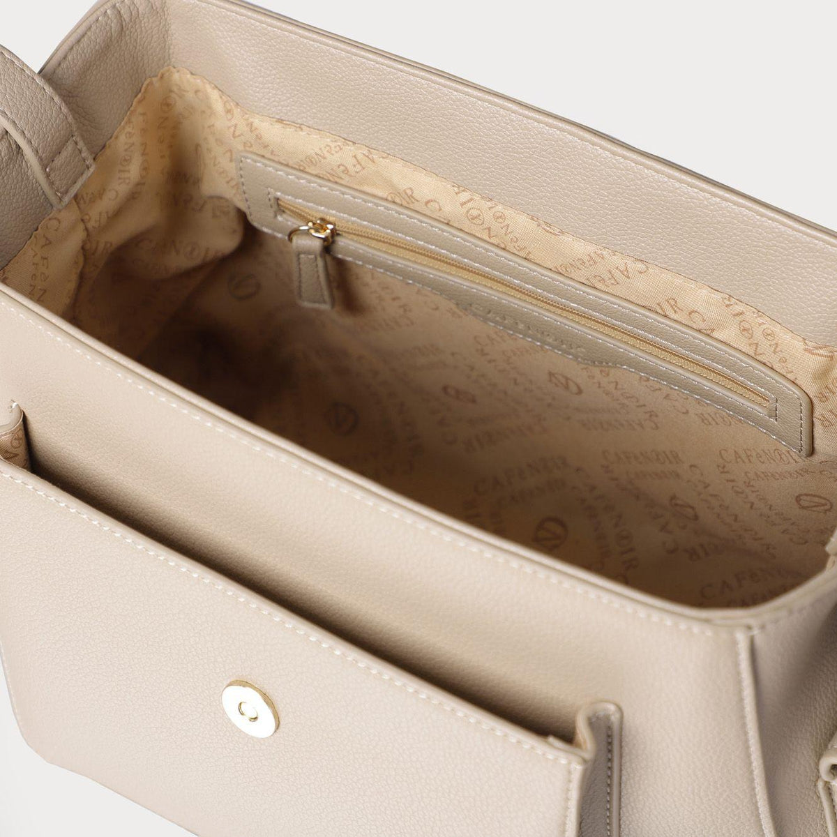 Borsa a mano di CafèNoir con pattina effetto pelle con grana NN0930