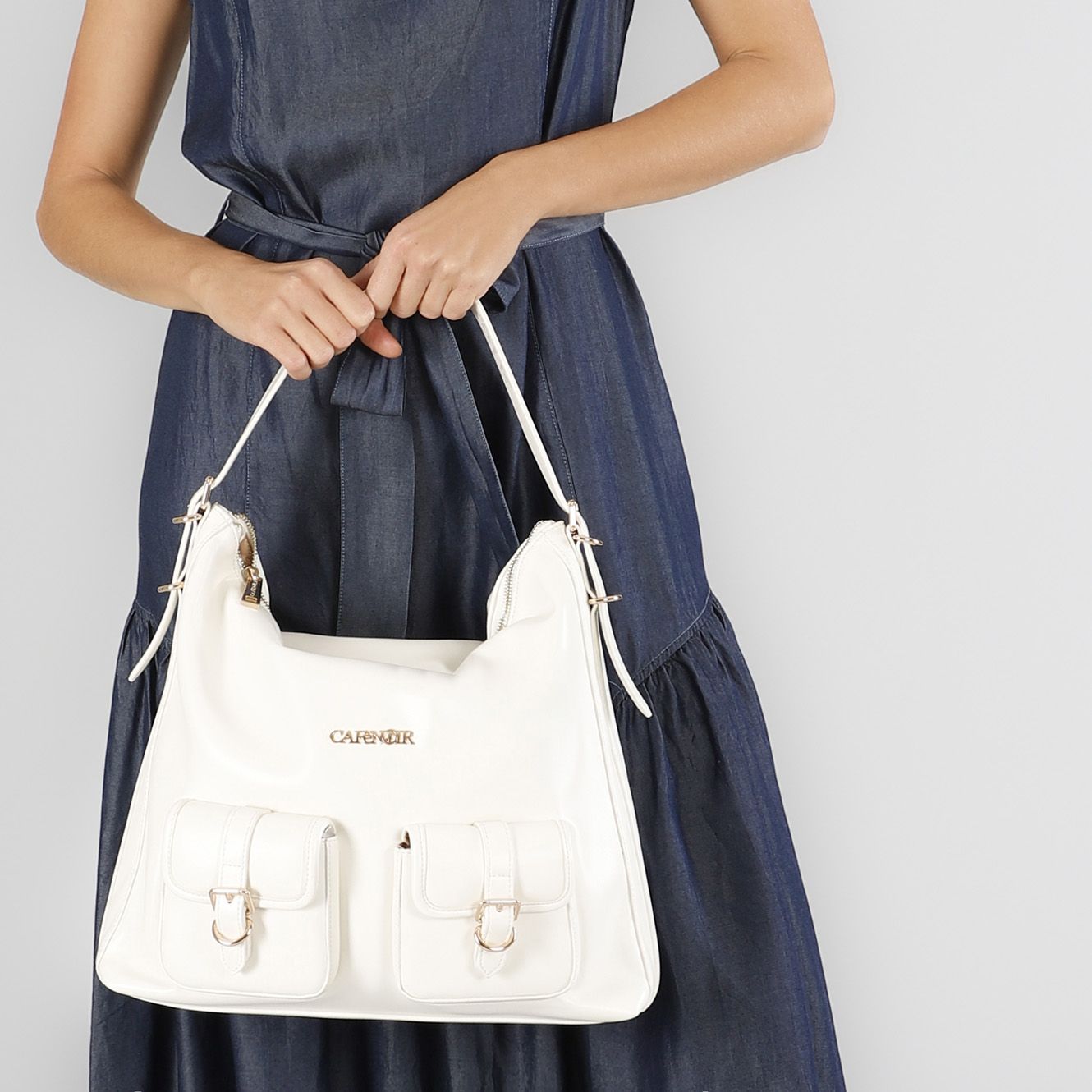 Borsa Cafènoir a spalla con tasche e logo laserato sulla tracolla bianco
