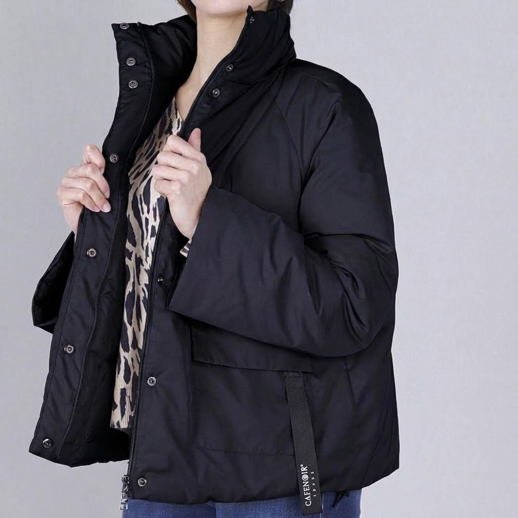 Cappa corta donna imbottita di CafèNoir dal design svasato e dallo stile casual JN0117
