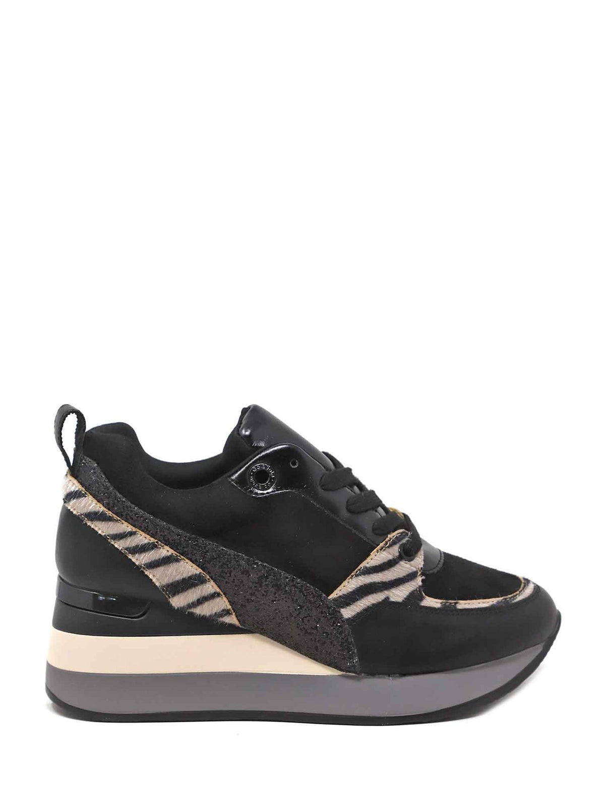 Sneakers Gold&Gold GB576