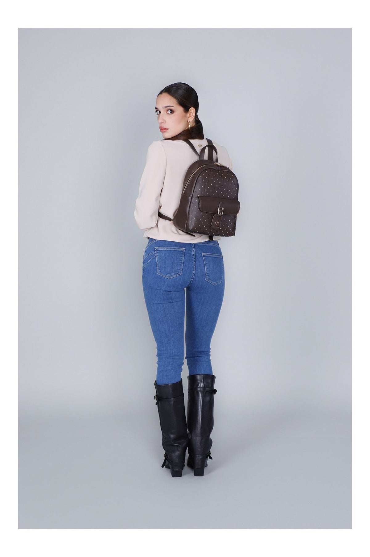 Zaino donna di CafèNoir con tasca davanti e microborchie MB0907