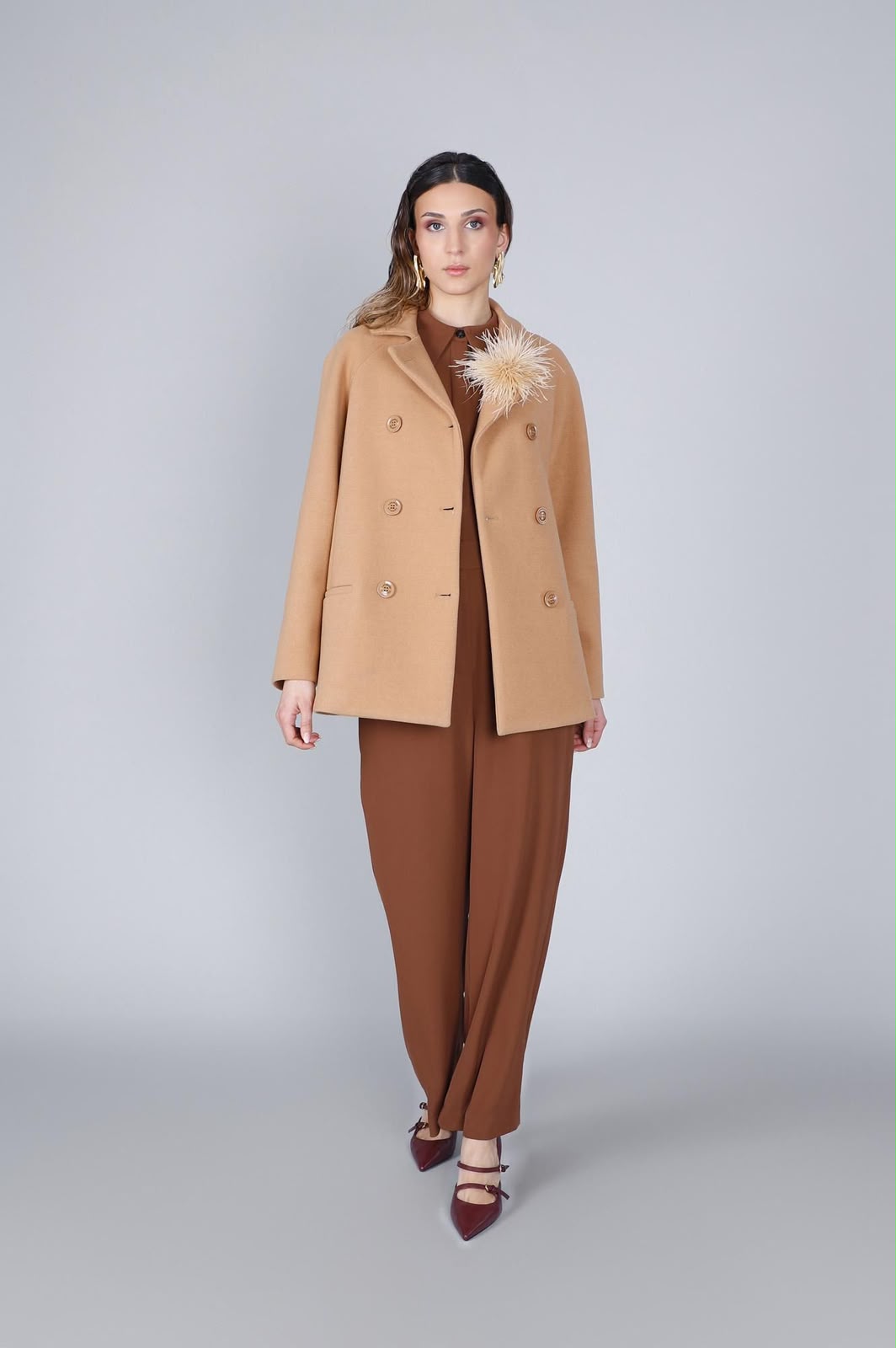 Cappotto corto doppiopetto di CafèNoir con manica raglan JI0104