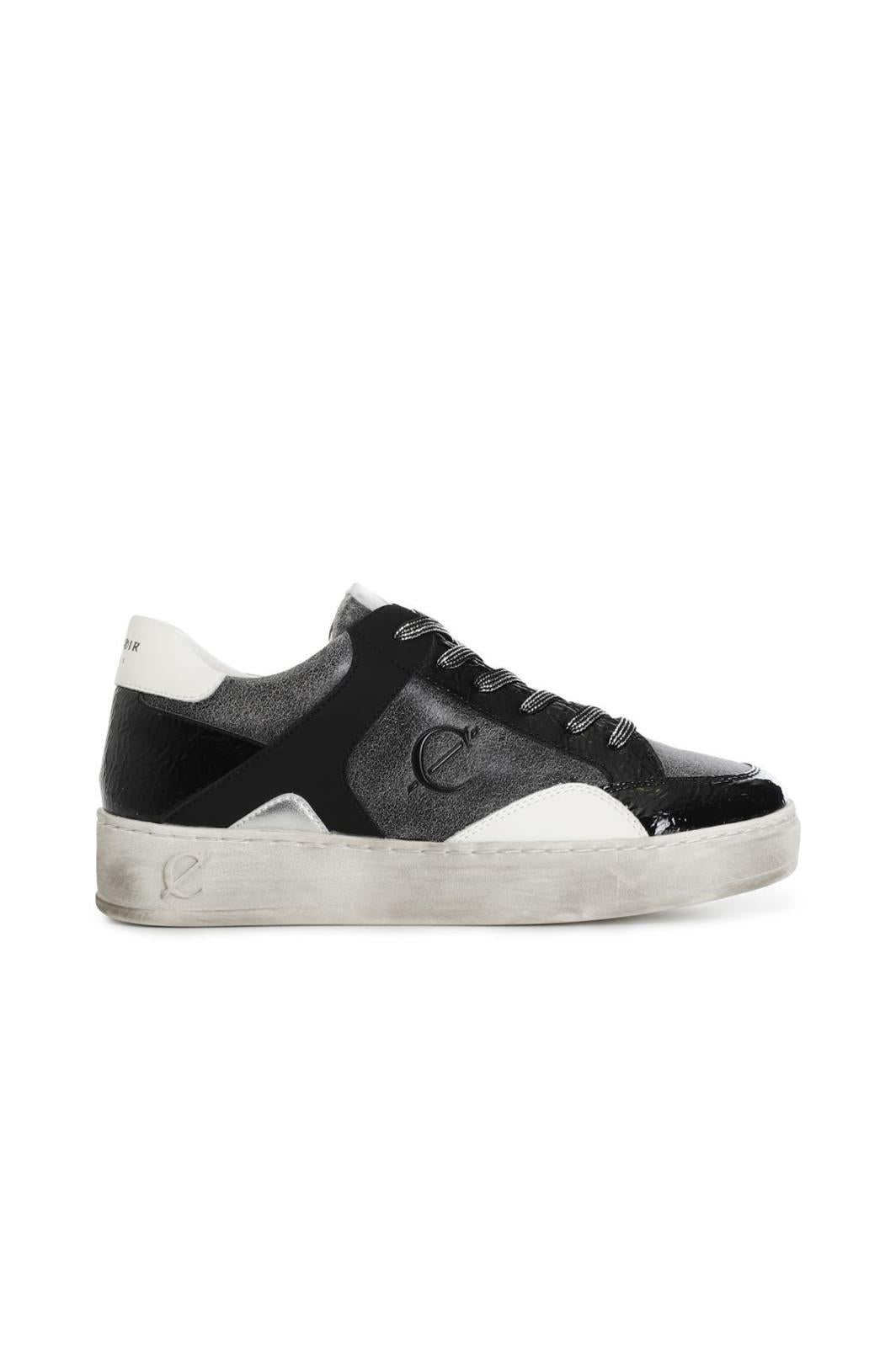 Sneakers da donna in pelle con lacci multi nero DA1032