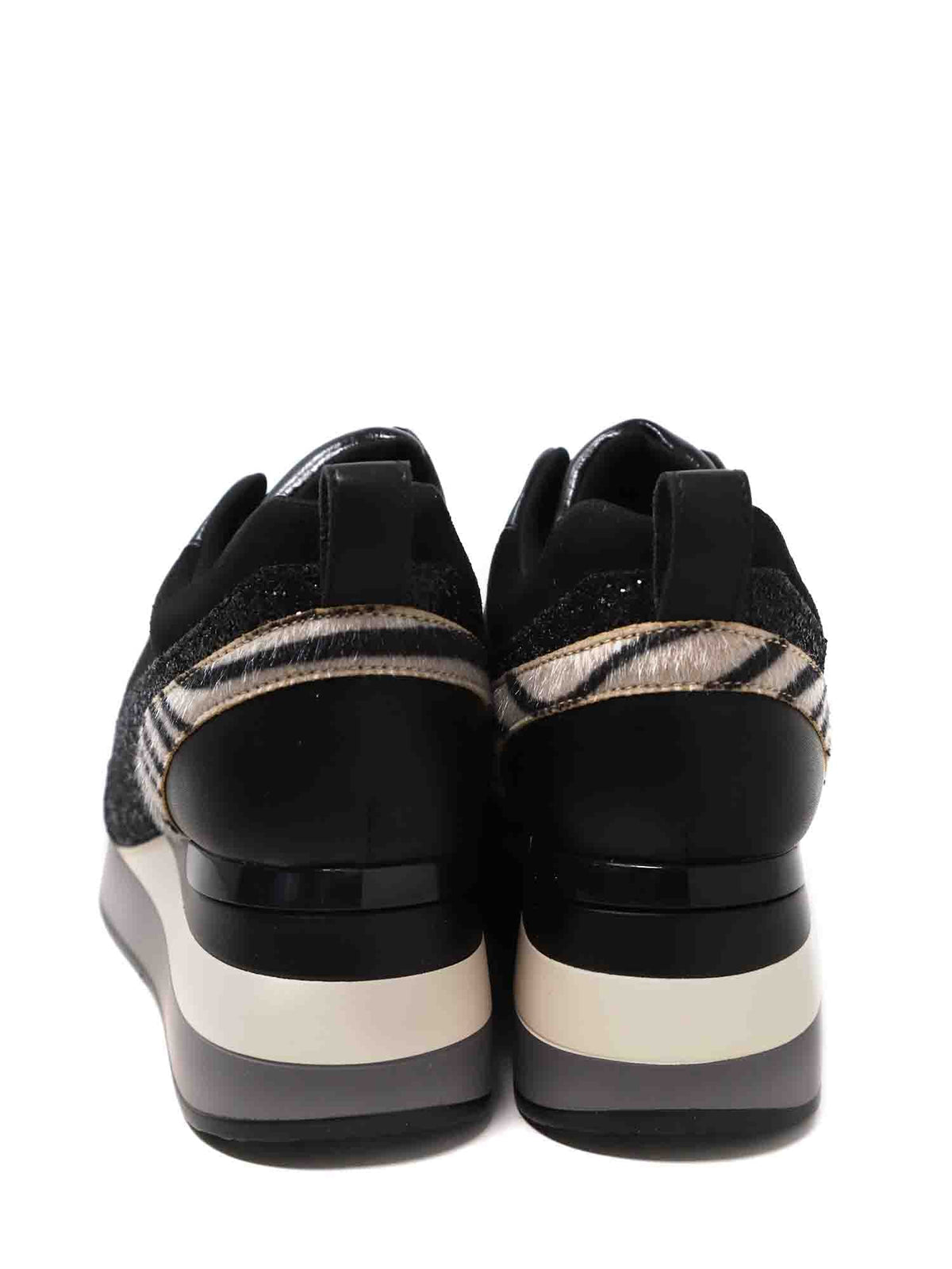 Sneakers Gold&Gold GB576